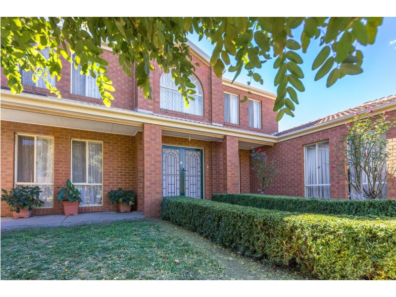 11 Dalray Crescent, New Gisborne VIC 3438