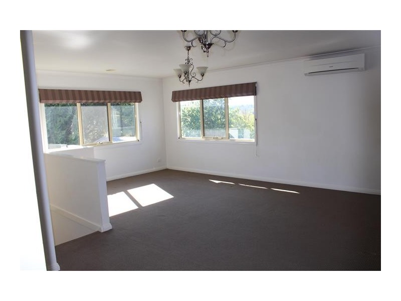 22 Stephen Street, Gisborne VIC 3437