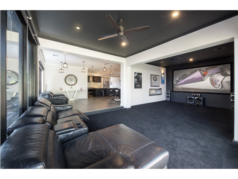 23 Tasman Road, Gisborne VIC 3437