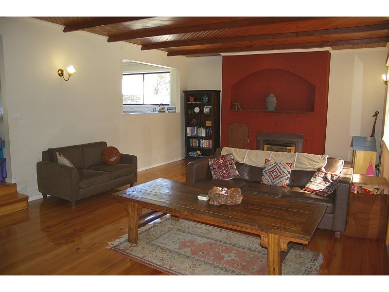 317 Fitzgerald Rd, Bullengarook VIC 3437