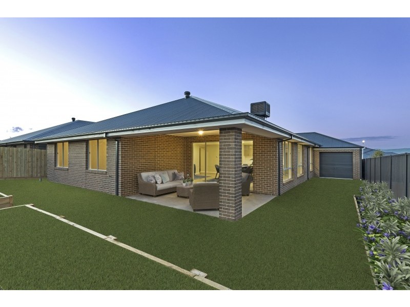 9 Morand Street, Gisborne VIC 3437