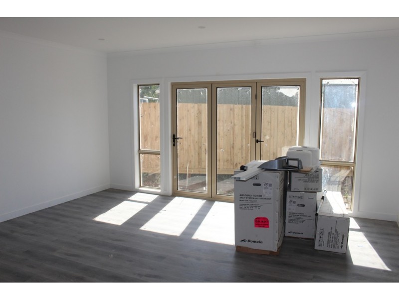 Units 2 and 3,42 Mahoneys Road, Riddells Creek VIC 3431