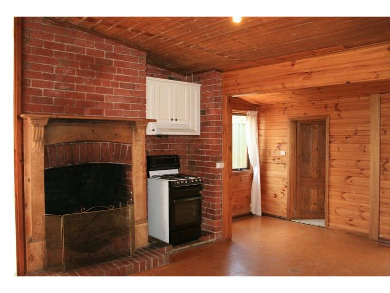 77  Piper Street, Kyneton VIC 3444