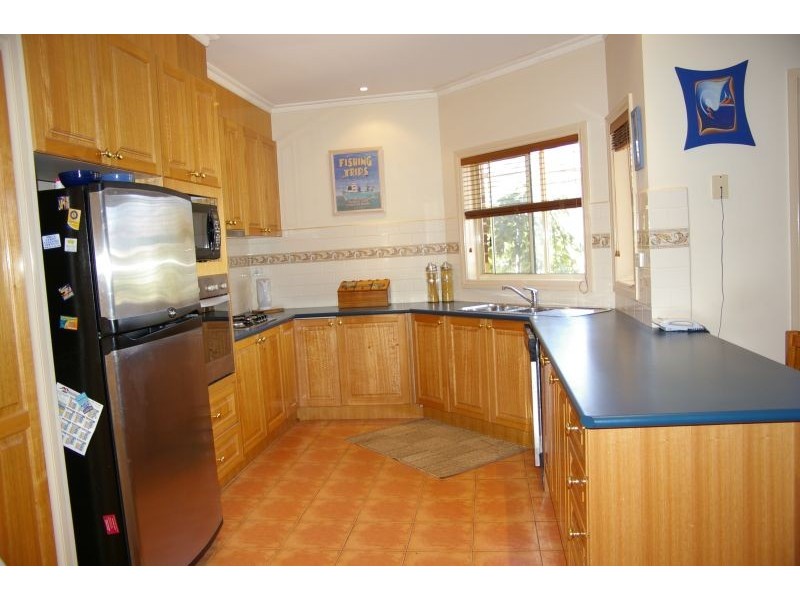 4 Galilee Court, New Gisborne VIC 3438