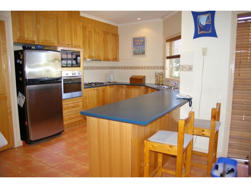 4 Galilee Court, New Gisborne VIC 3438