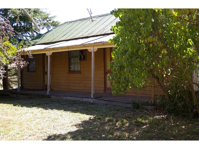 17 Kilmore Rd, Gisborne VIC 3437