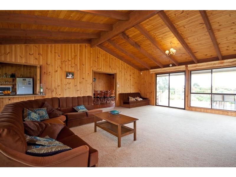 134  McGeorge Road, Gisborne VIC 3437