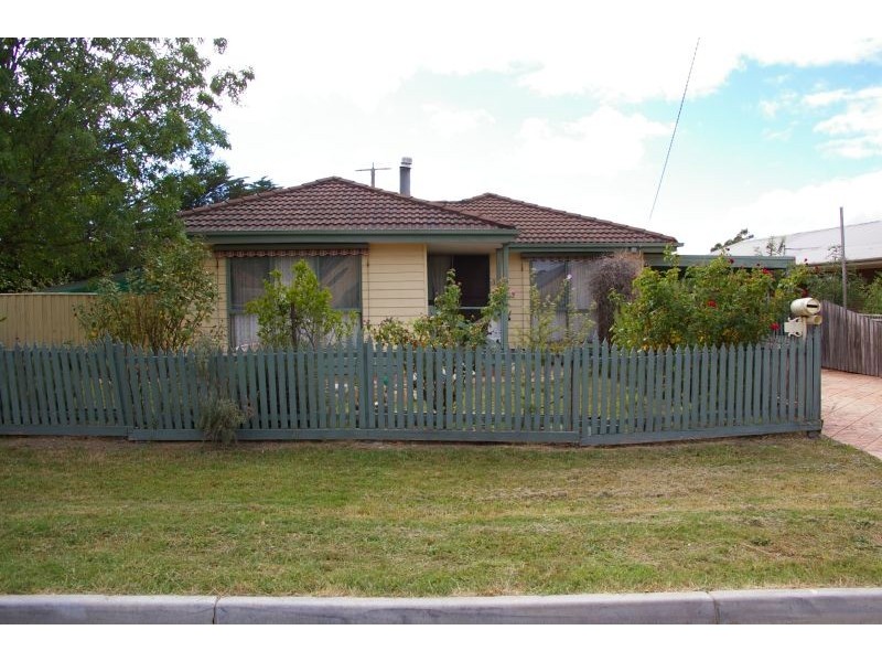 2 Stephens Street, Riddells Creek VIC 3431