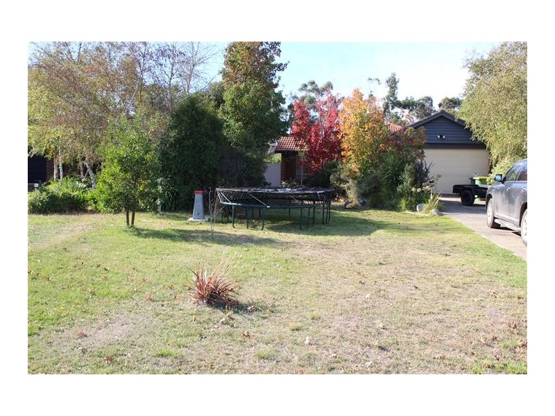 45 Sunnypark Close, Gisborne VIC 3437