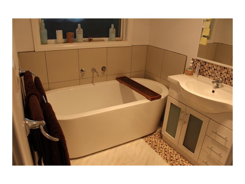 45 Sunnypark Close, Gisborne VIC 3437