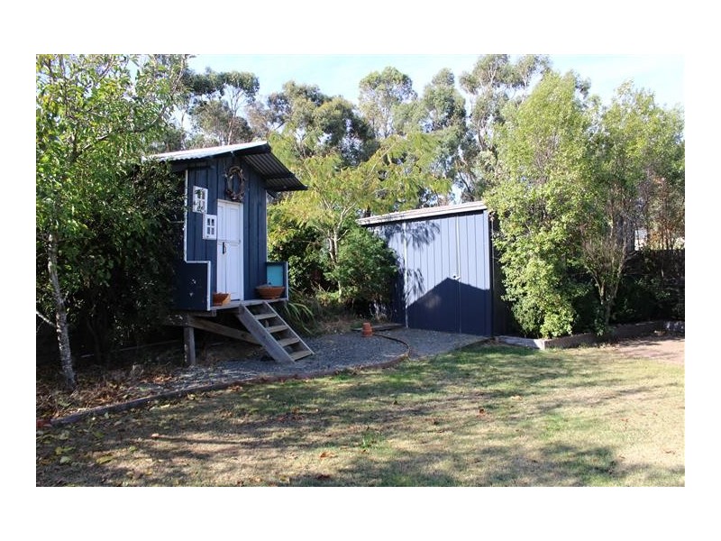 45 Sunnypark Close, Gisborne VIC 3437