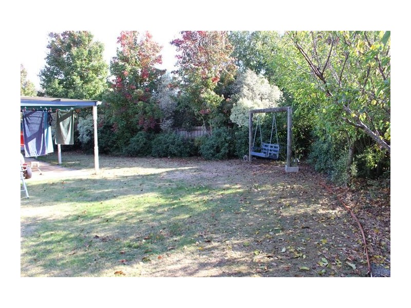 45 Sunnypark Close, Gisborne VIC 3437