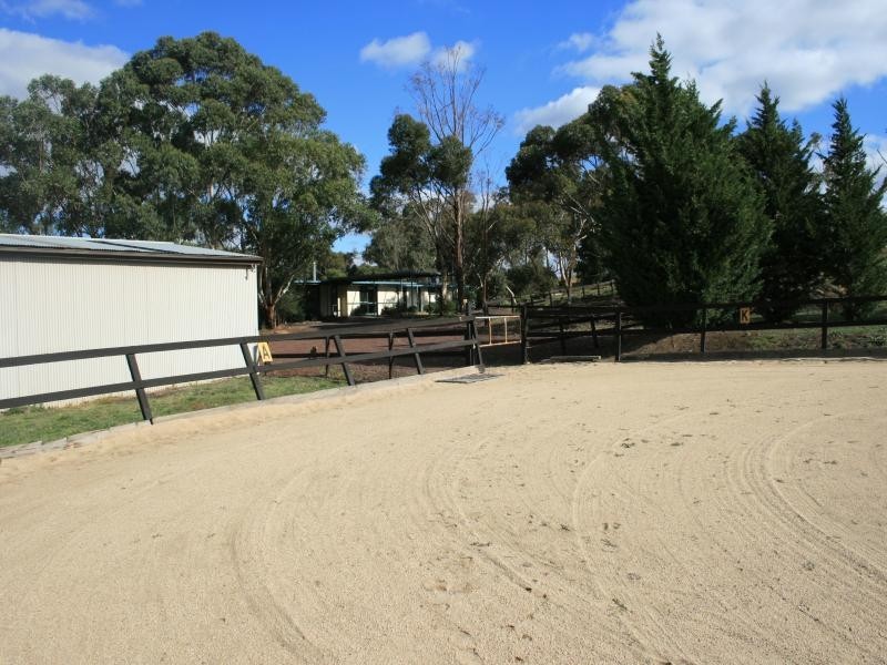 177 Blackhill Road *, Gisborne VIC 3437