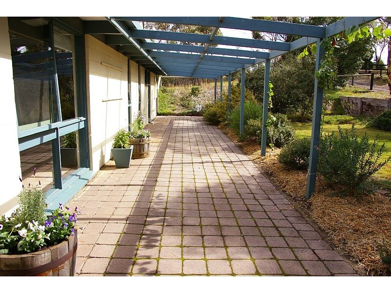 177 Blackhill Road *, Gisborne VIC 3437