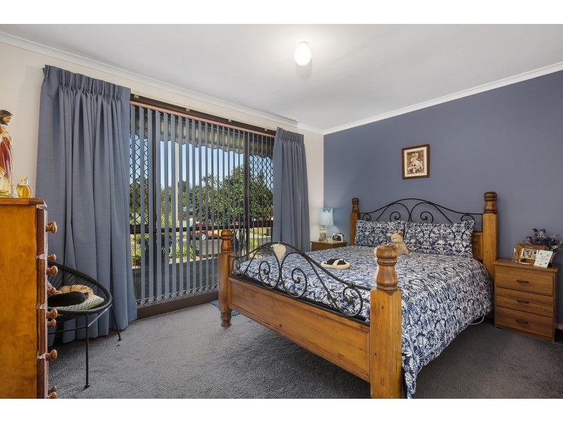 16 Windridge Way, Kyneton VIC 3444