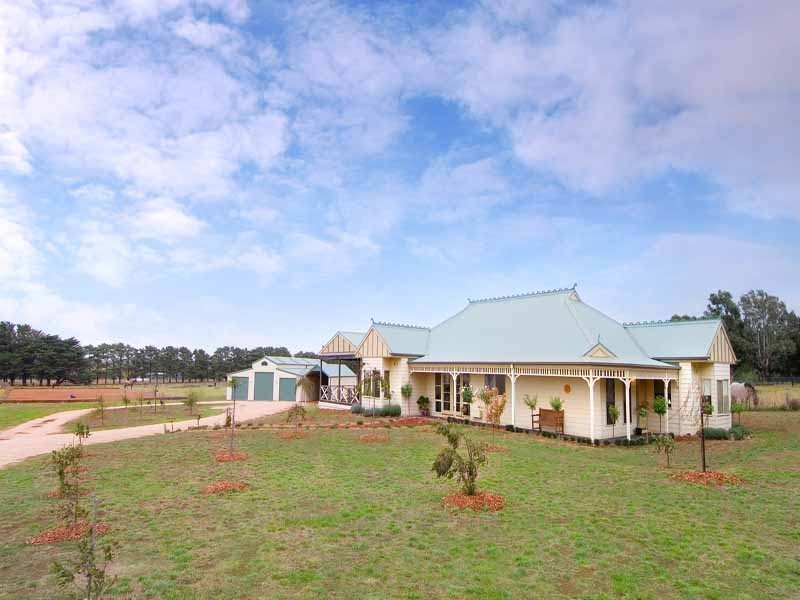 60 Hutchinsons Lane, Romsey VIC 3434