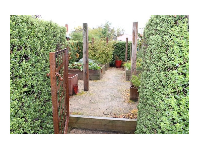 72 Ebden Street, Kyneton VIC 3444