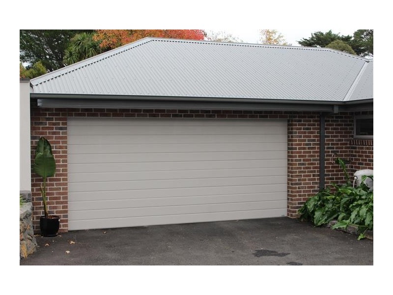 Unit 2/4 Ligar Street, Woodend VIC 3442