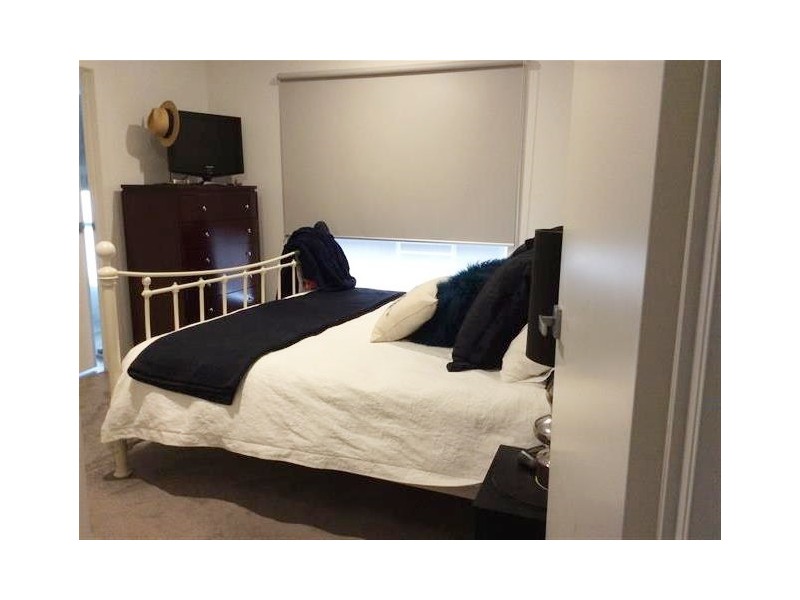 Unit 2/4 Ligar Street, Woodend VIC 3442