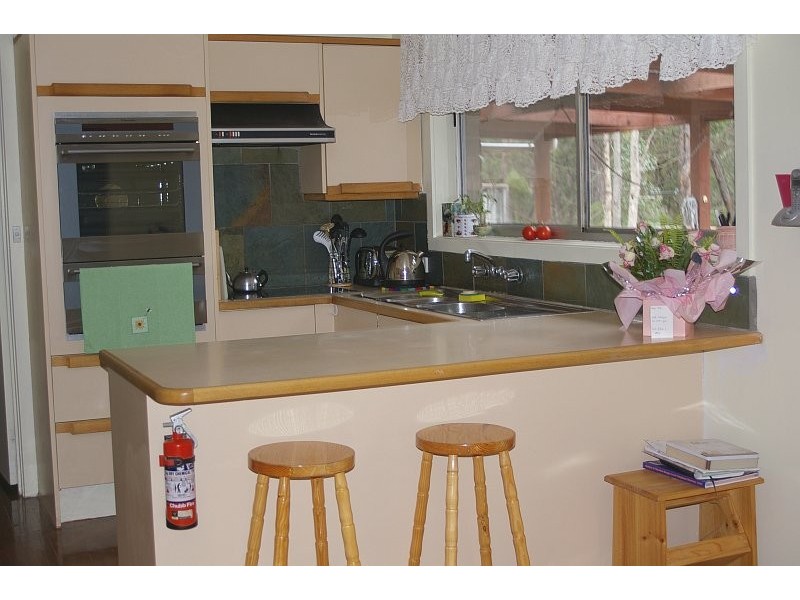 65 Coffeys Road, Bullengarook VIC 3437