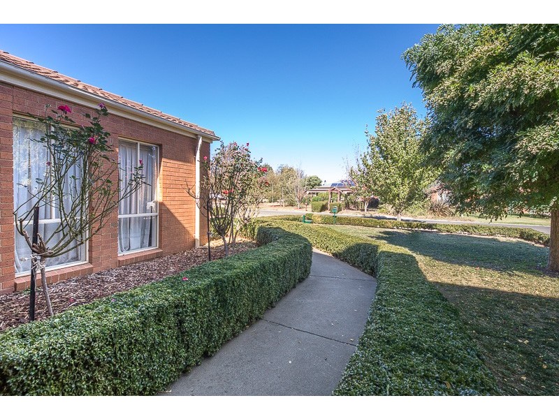 11 Dalray Crescent, New Gisborne VIC 3438