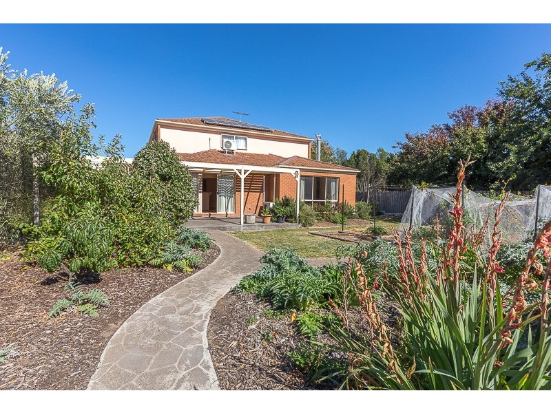 11 Dalray Crescent, New Gisborne VIC 3438