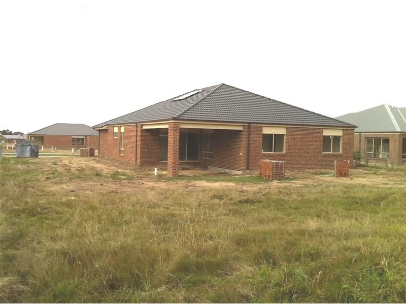 27 Bluegum Circuit, Riddells Creek VIC 3431