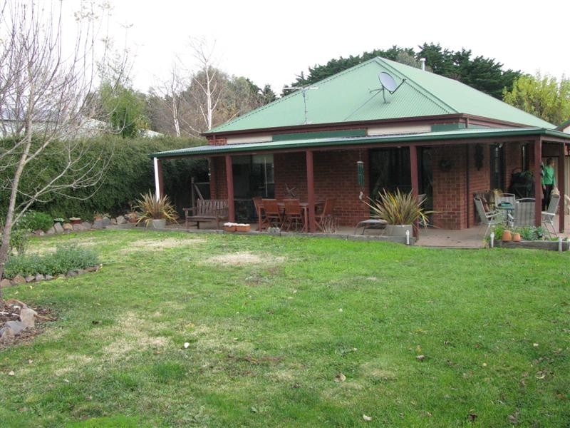 2  Kiwi Crt, Gisborne VIC 3437