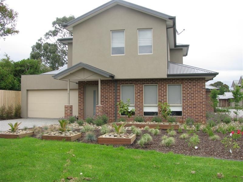 11/14-16 Rodney Street, Gisborne VIC 3437
