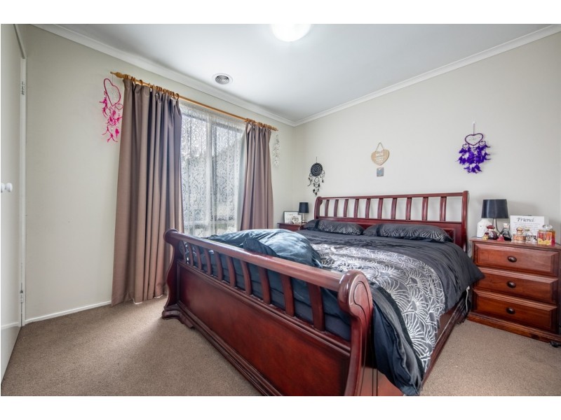 27 Scenic Court, Gisborne VIC 3437