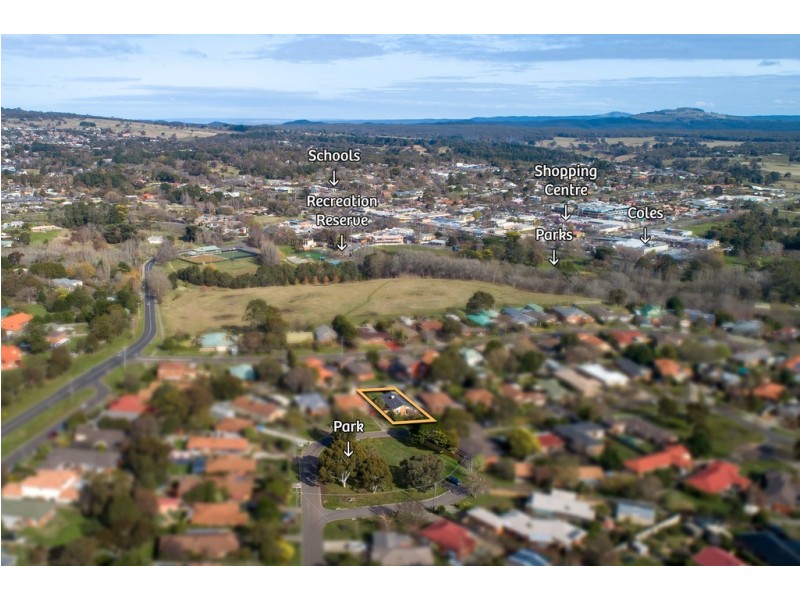 27 Scenic Court, Gisborne VIC 3437