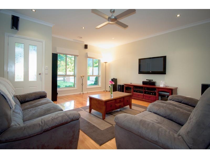 29A  Howey Street, Gisborne VIC 3437