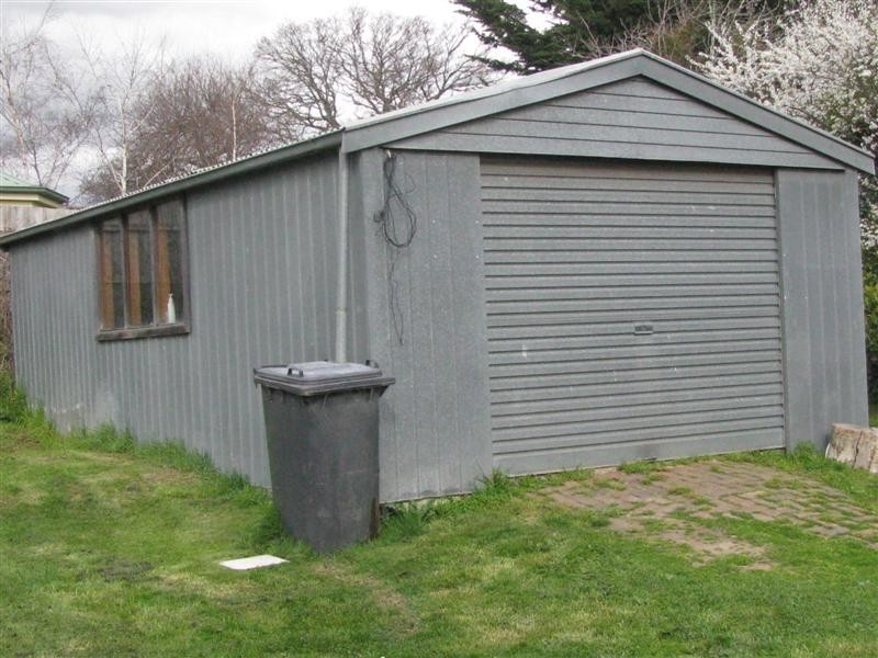 240 Station Road, New Gisborne VIC 3438
