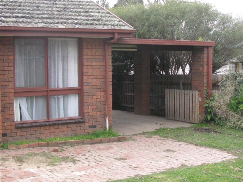 240 Station Road, New Gisborne VIC 3438