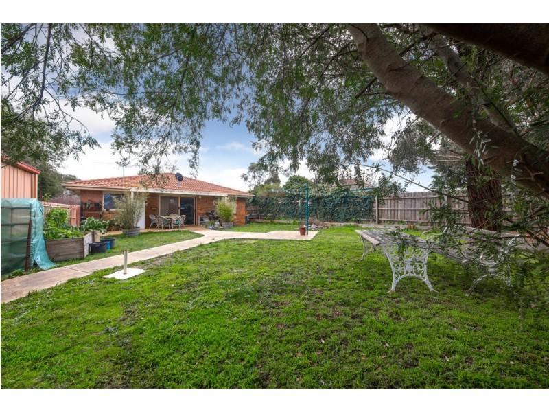 11 Scenic Court, Gisborne VIC 3437