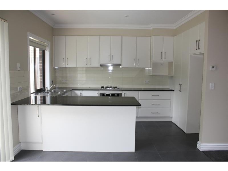 6/9  Rodney Street, Gisborne VIC 3437