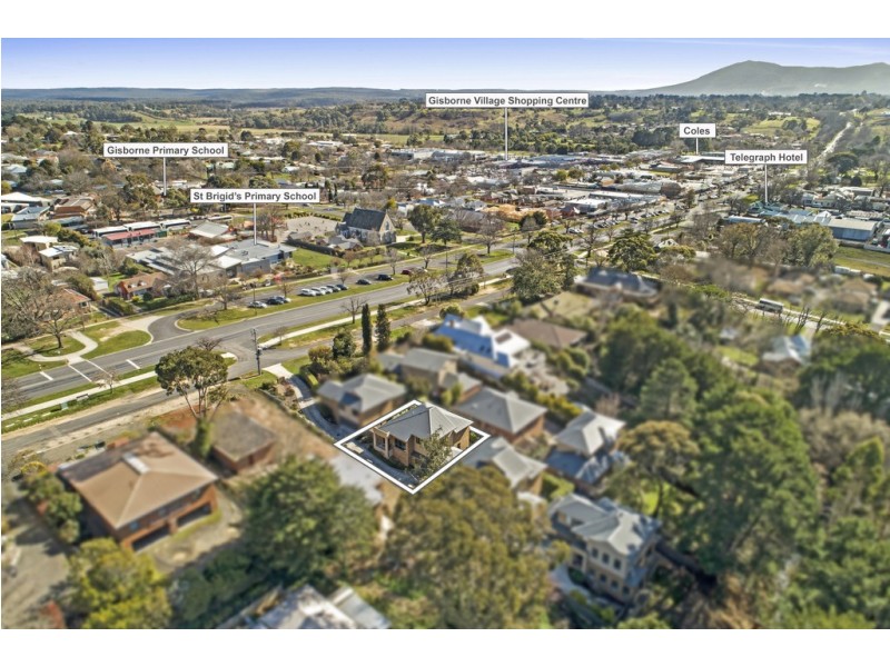 2/73 Aitken Street, Gisborne VIC 3437