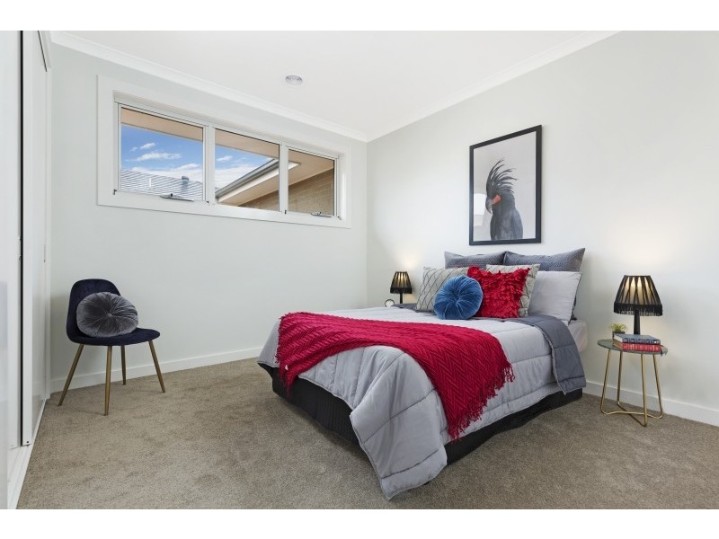 33 Brady Road, Gisborne VIC 3437