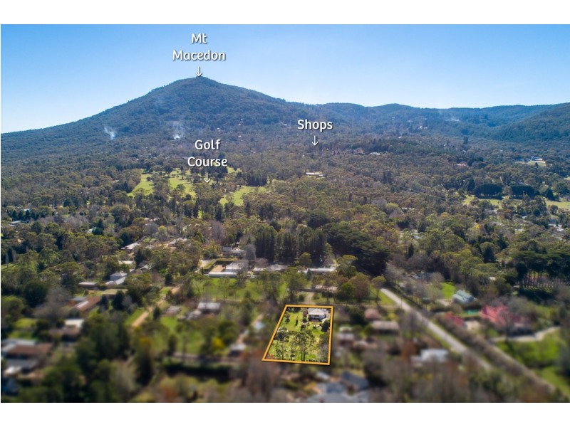 1 Barkly Avenue, Mount Macedon VIC 3441