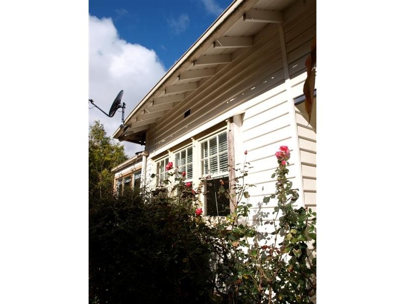 34 Davy Street, Woodend VIC 3442