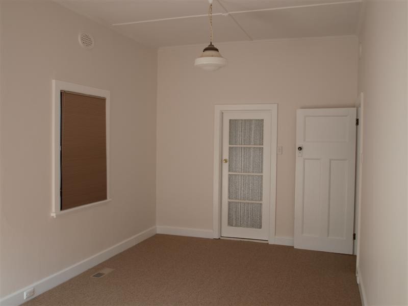 34 Davy Street, Woodend VIC 3442