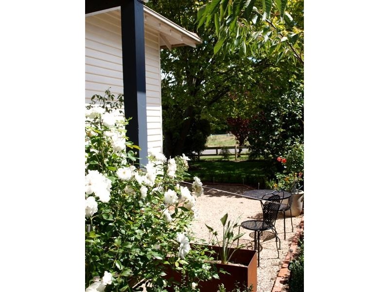 34 Davy Street, Woodend VIC 3442