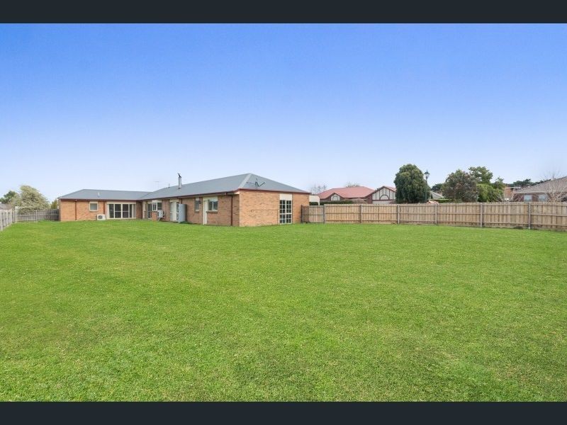 48 Jacksons Creek Way, Gisborne VIC 3437