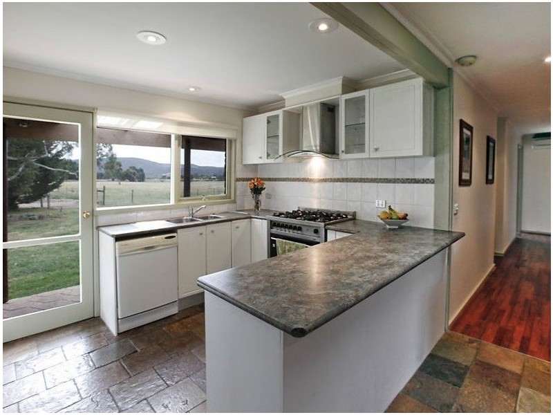 68 Payne Road, New Gisborne VIC 3438