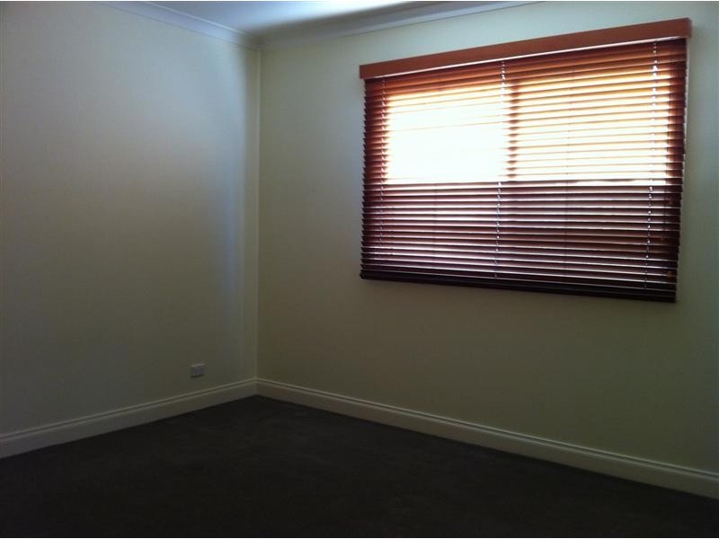 2/54 Fisher Street, Gisborne VIC 3437