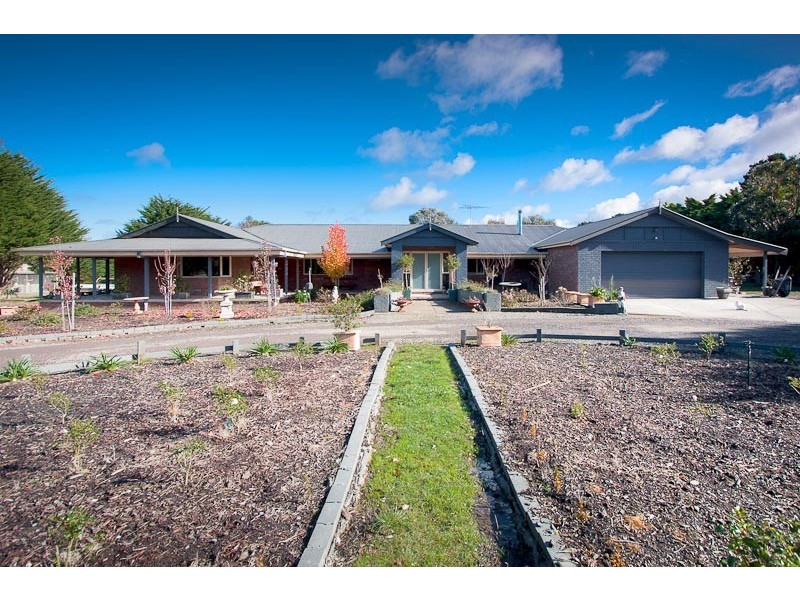 62 Tweddle Road, Gisborne South VIC 3437
