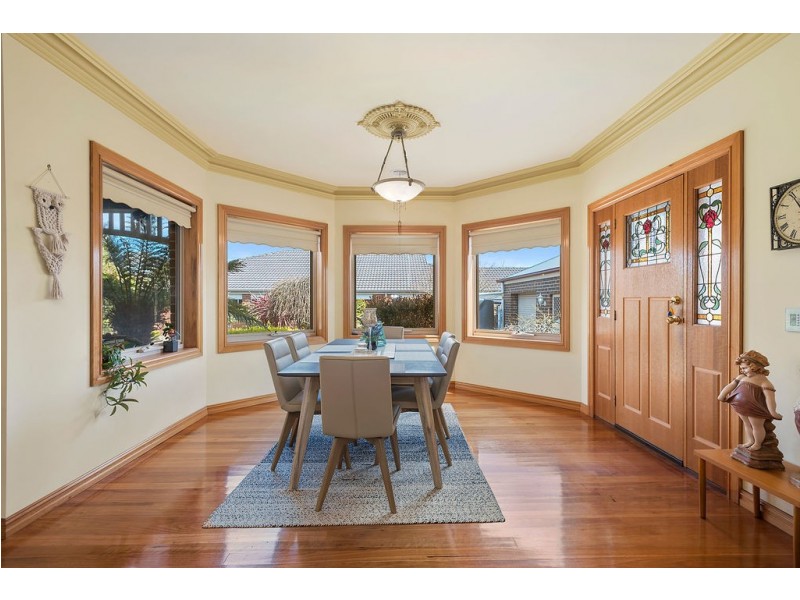 6 Glenton Court, Gisborne VIC 3437