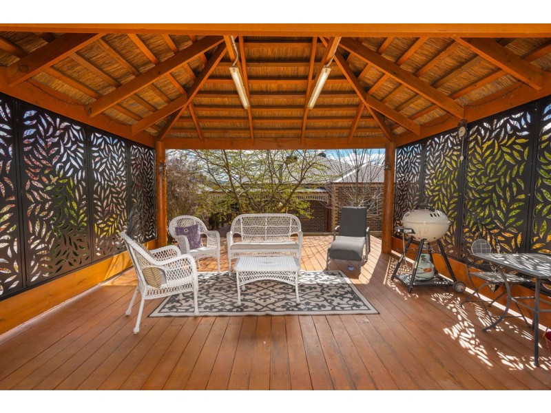 6 Glenton Court, Gisborne VIC 3437