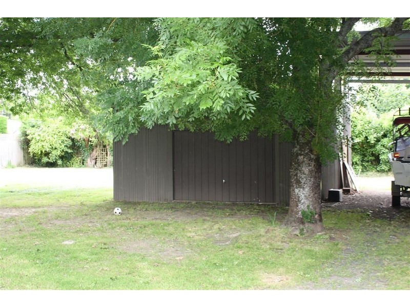 13 Old Lancefield Road, Woodend VIC 3442