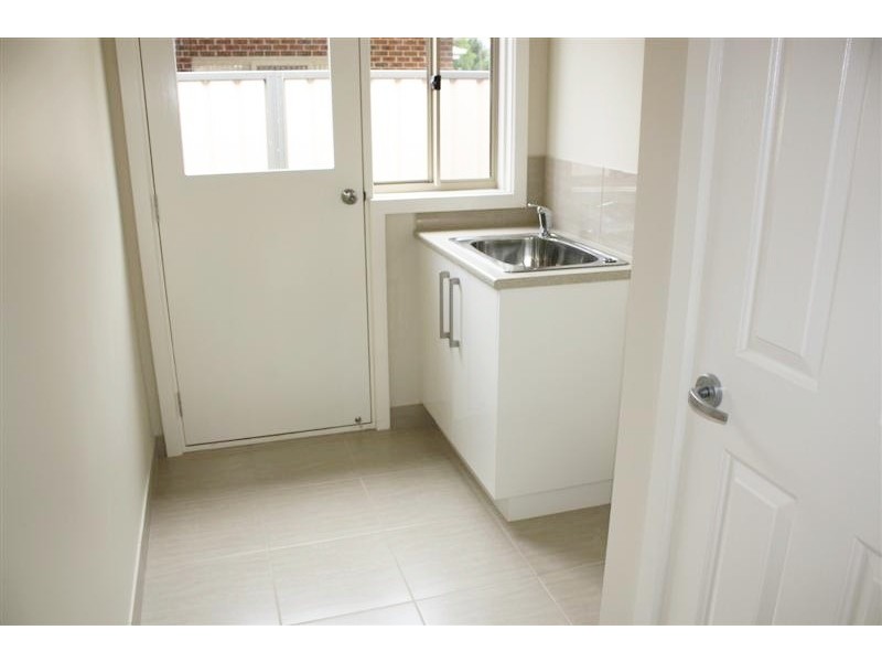 5/48 – 50  Stephen Street, Gisborne VIC 3437